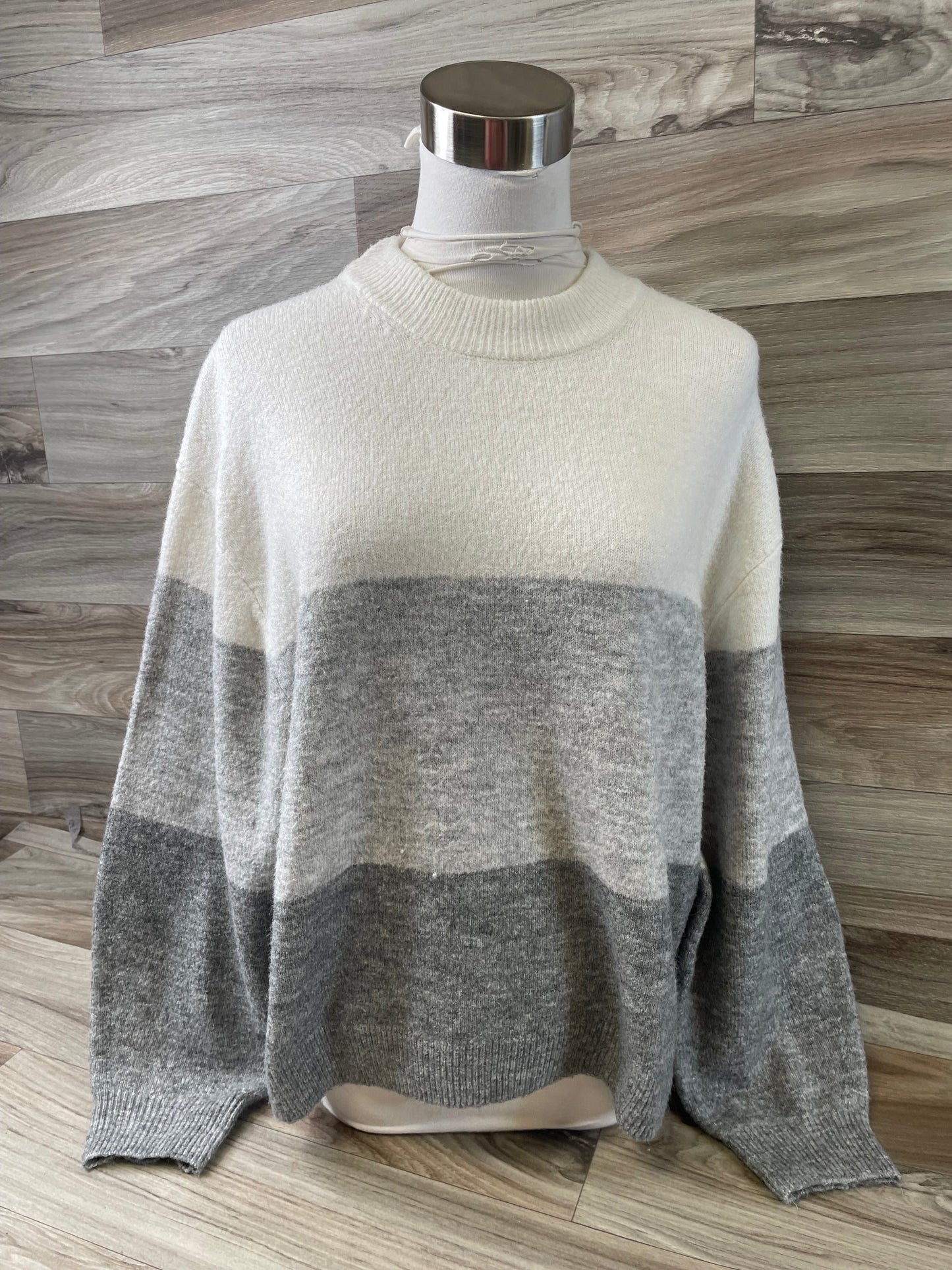 Sweater By H&m In Grey & White, Size: S