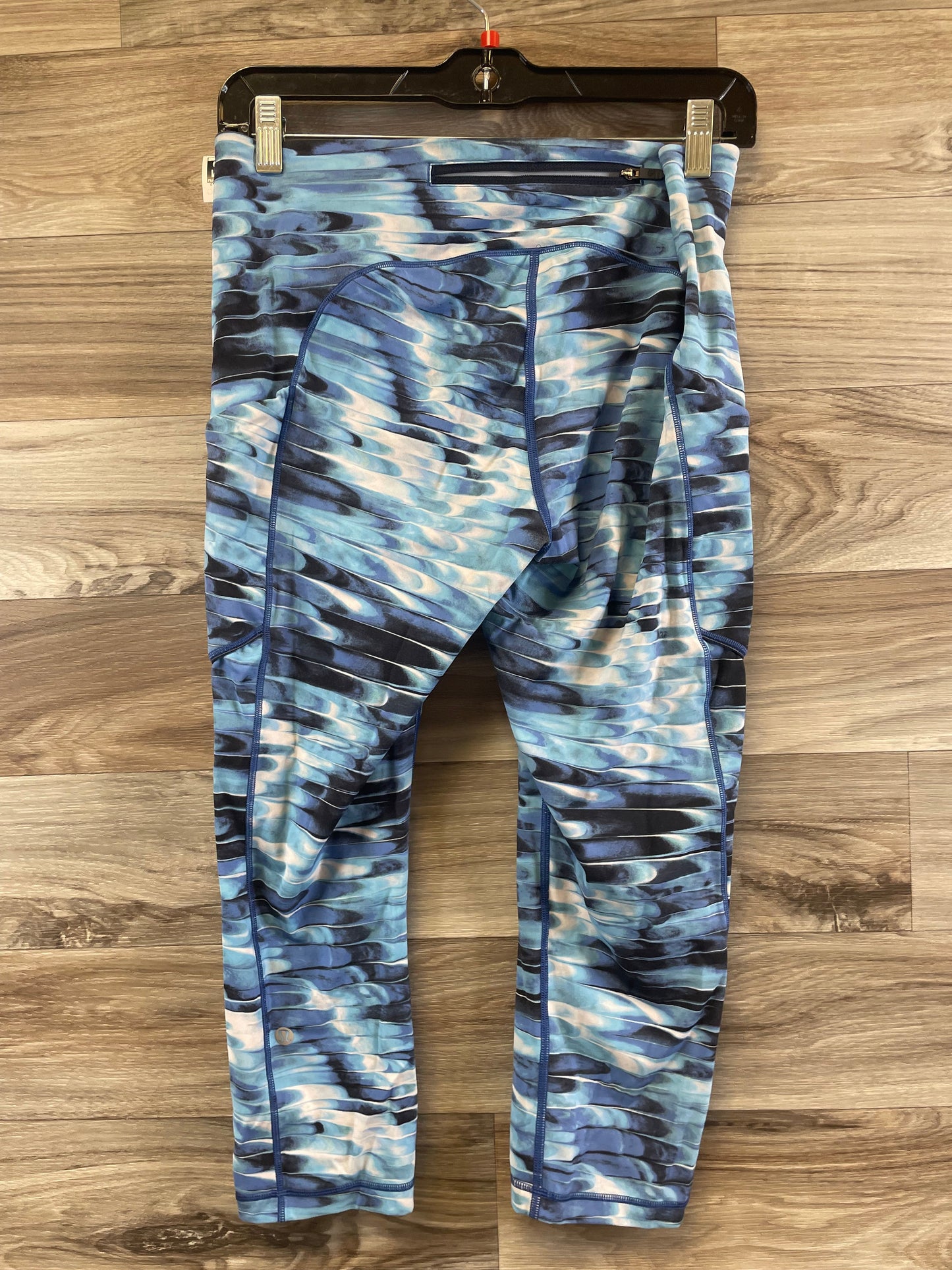 Athletic Leggings Capris By Lululemon In Blue & White, Size: M