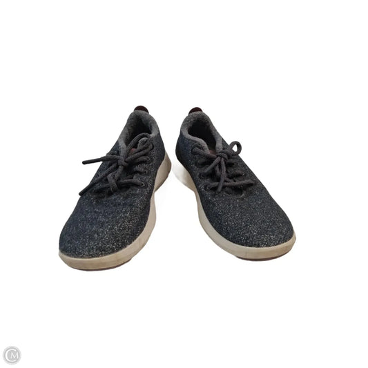 Shoes Athletic By Clothes Mentor In Grey, Size: 9