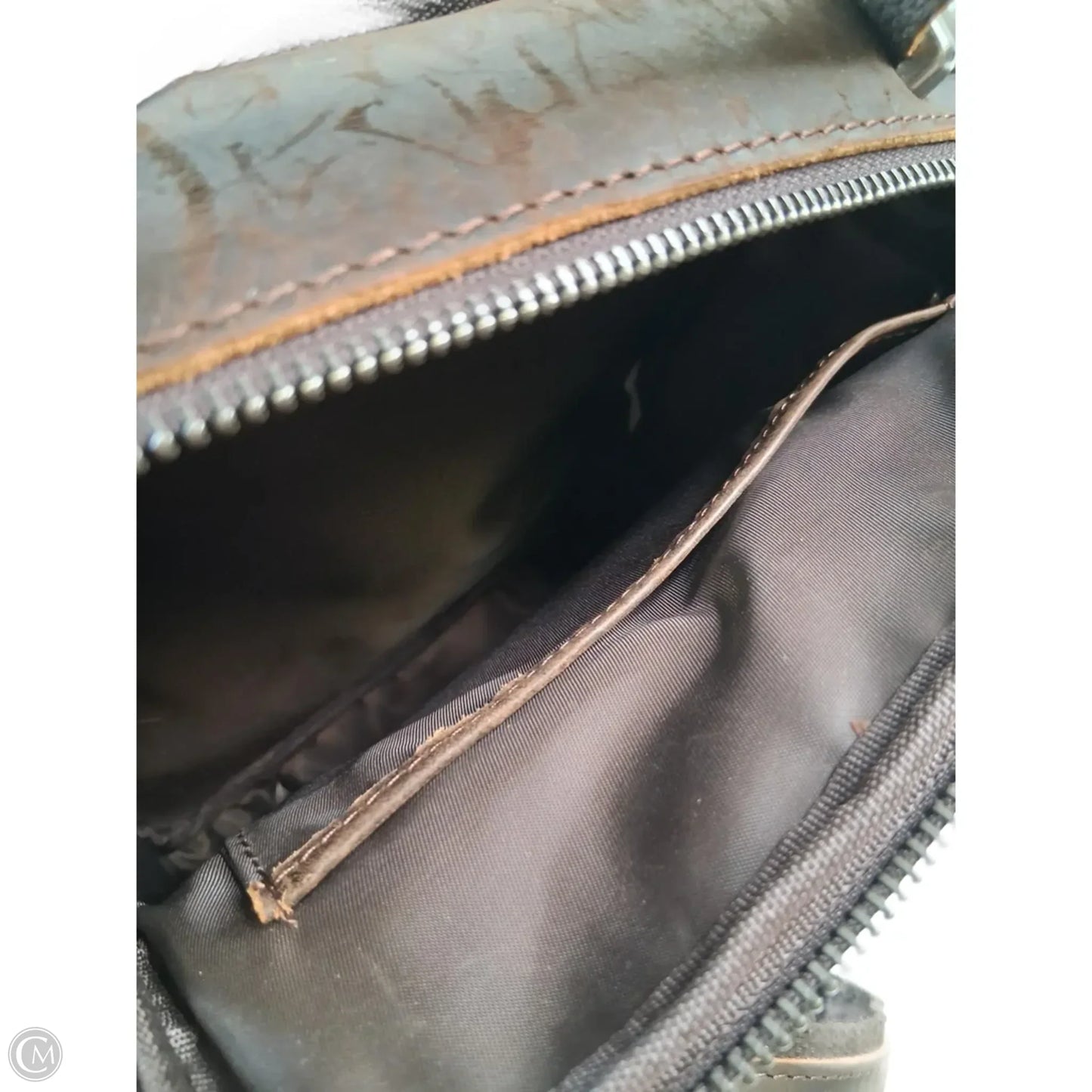 Crossbody By Clothes Mentor, Size: Large