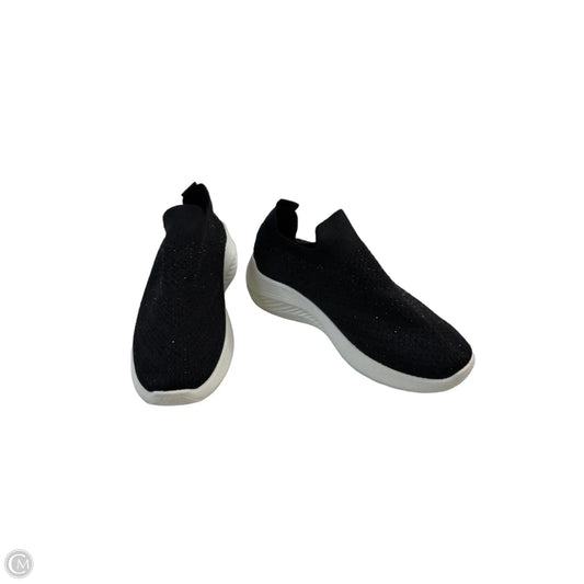 Shoes Sneakers By Clothes Mentor In Black & White, Size: 7.5