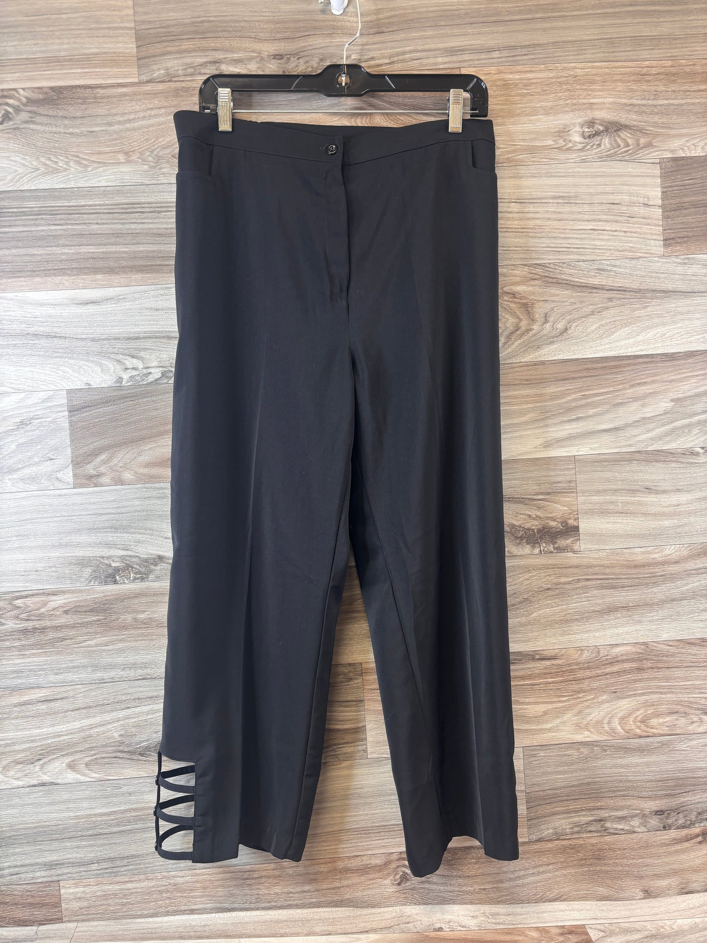 Pants Cropped By Clothes Mentor  Size: 12