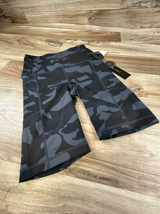 Camouflage Print Athletic Shorts Yogalicious, Size Xs