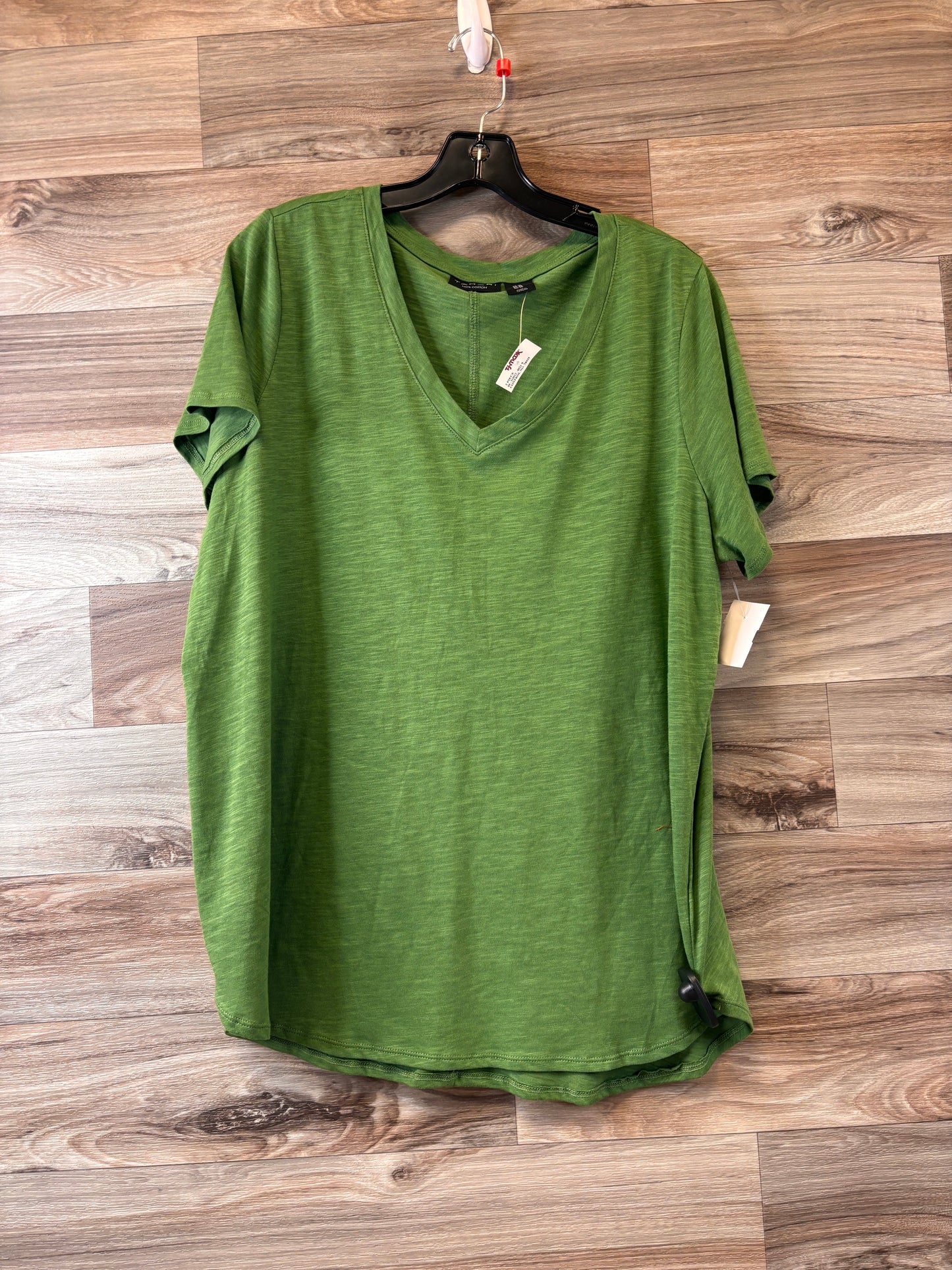 Top Short Sleeve Basic By Tahari By Arthur Levine In Green, Size: 1x