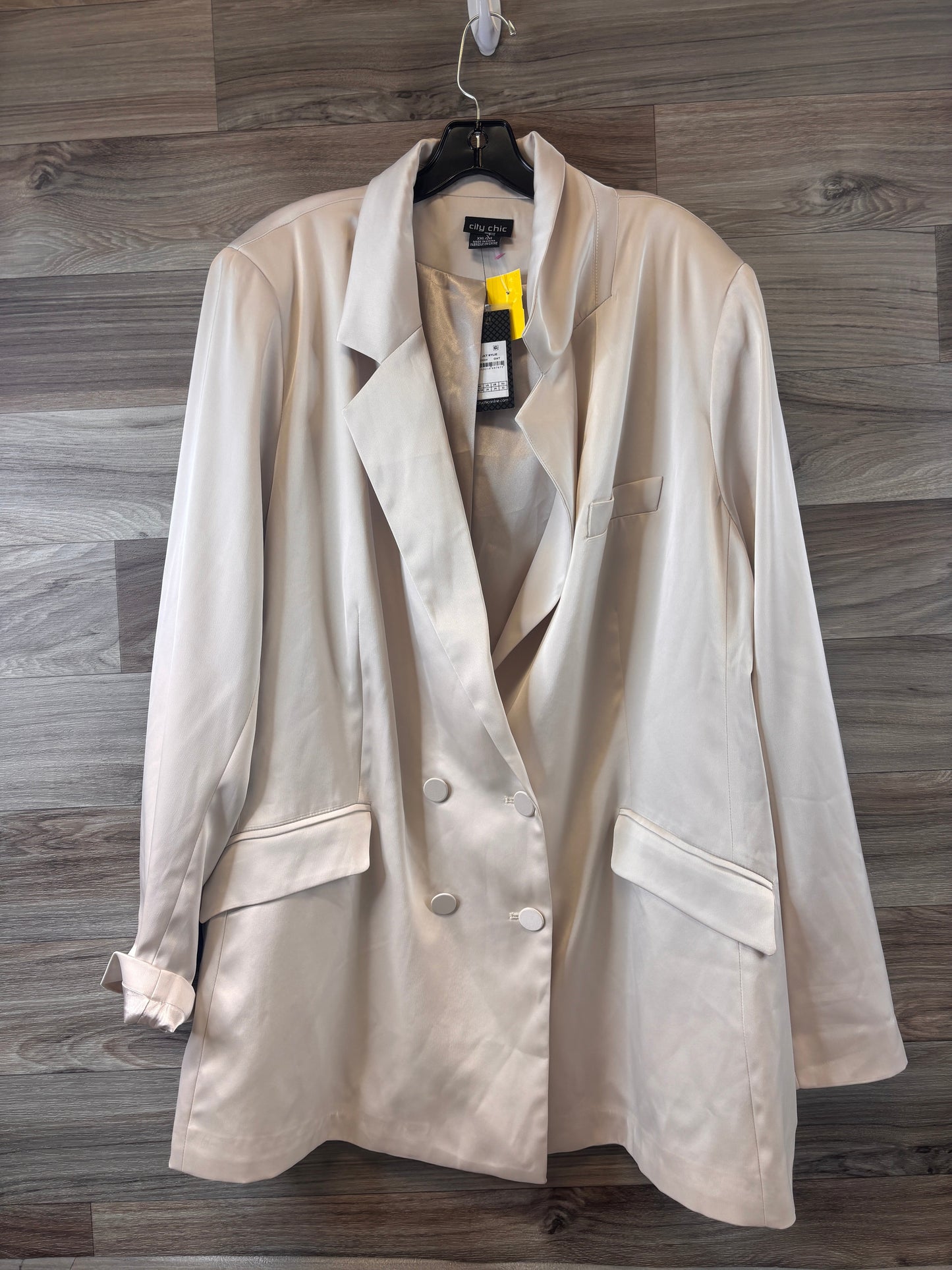 Blazer By City Chic In Ivory, Size: Xxl