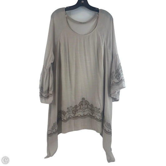 Top 3/4 Sleeve By Clothes Mentor In Cream & Tan, Size: 30