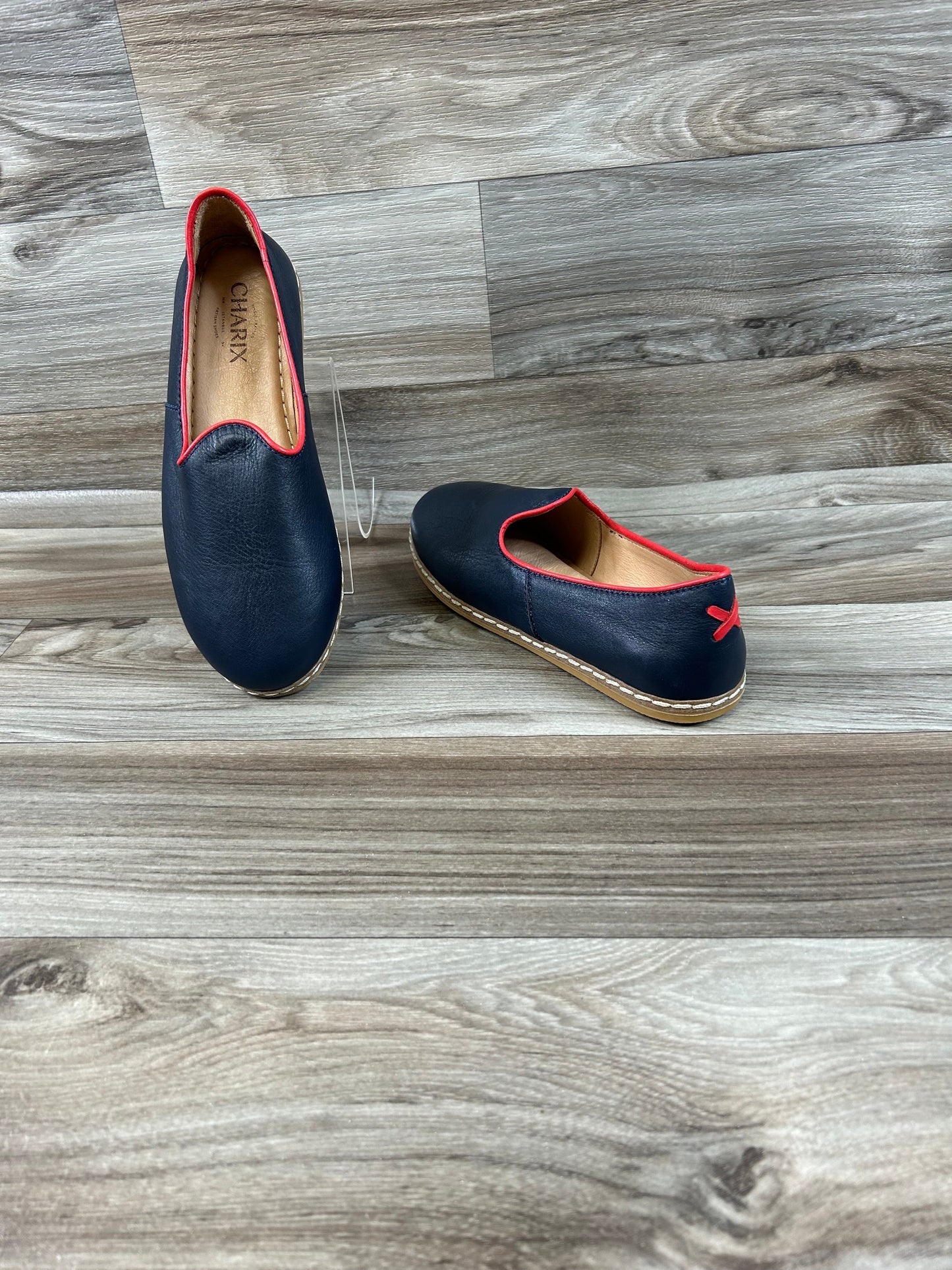 Navy Shoes Flats Clothes Mentor, Size 8.5