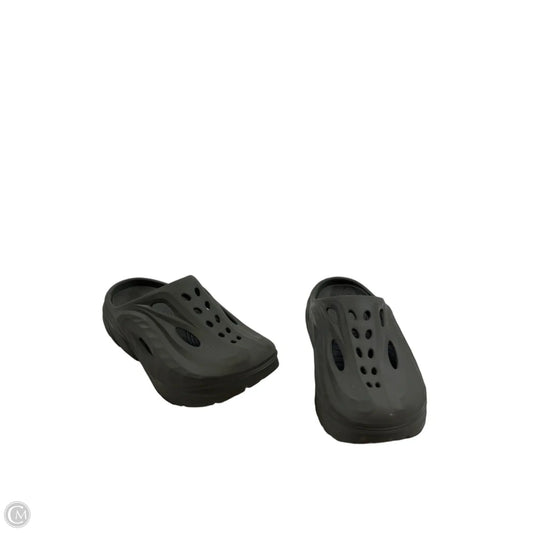 Shoes Flats By Hoka In Green, Size: 8.5