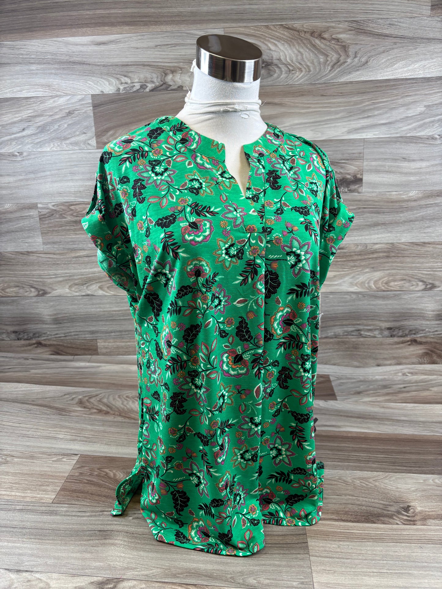 Top Short Sleeve By Clothes Mentor In Floral Print, Size: S