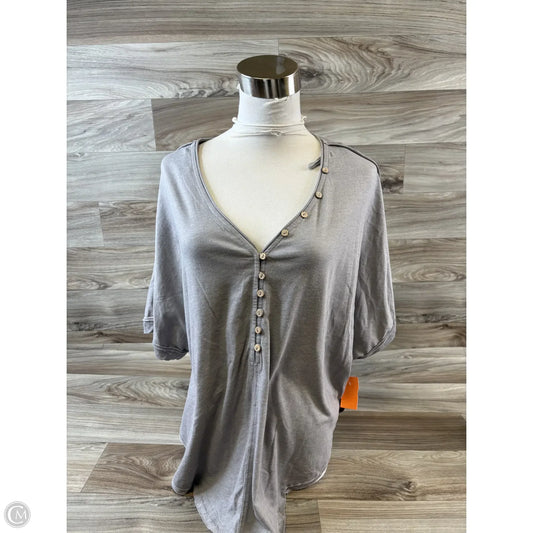 Top Short Sleeve Basic By Simply Southern In Grey, Size: Xl