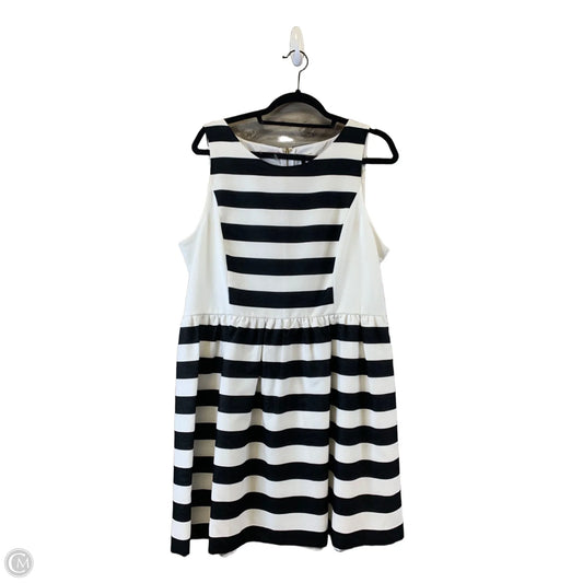 Dress Casual Short By Kensie In Black & White, Size: Xl