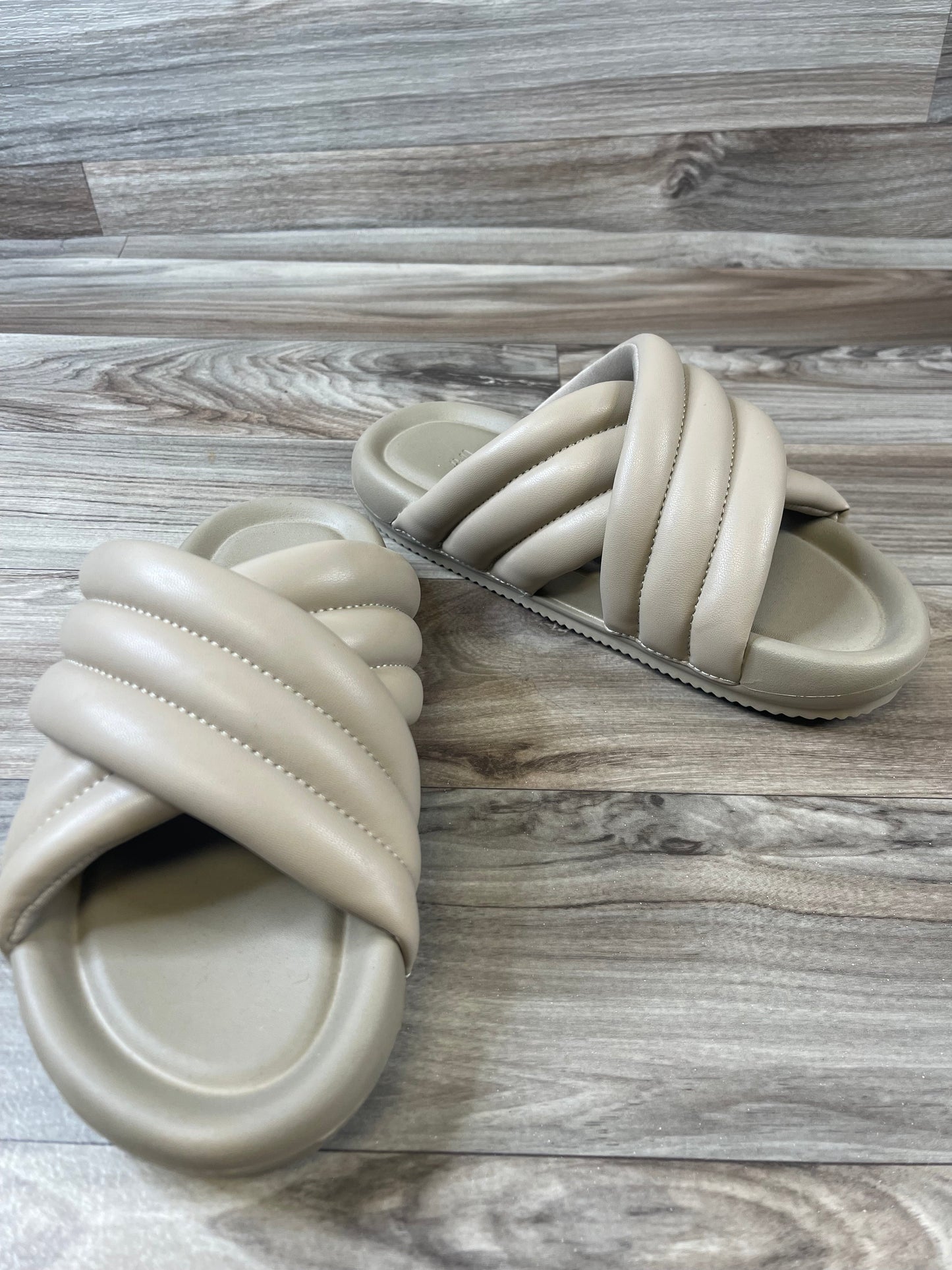 Tan Sandals Flats H&m, Size 8.5