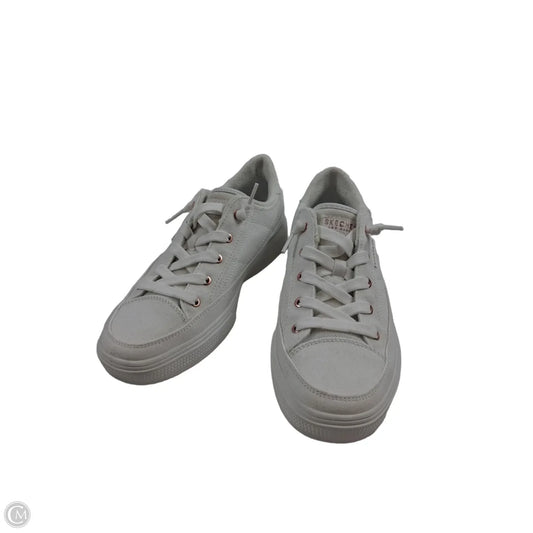 Shoes Sneakers By Skechers In White, Size: 9.5