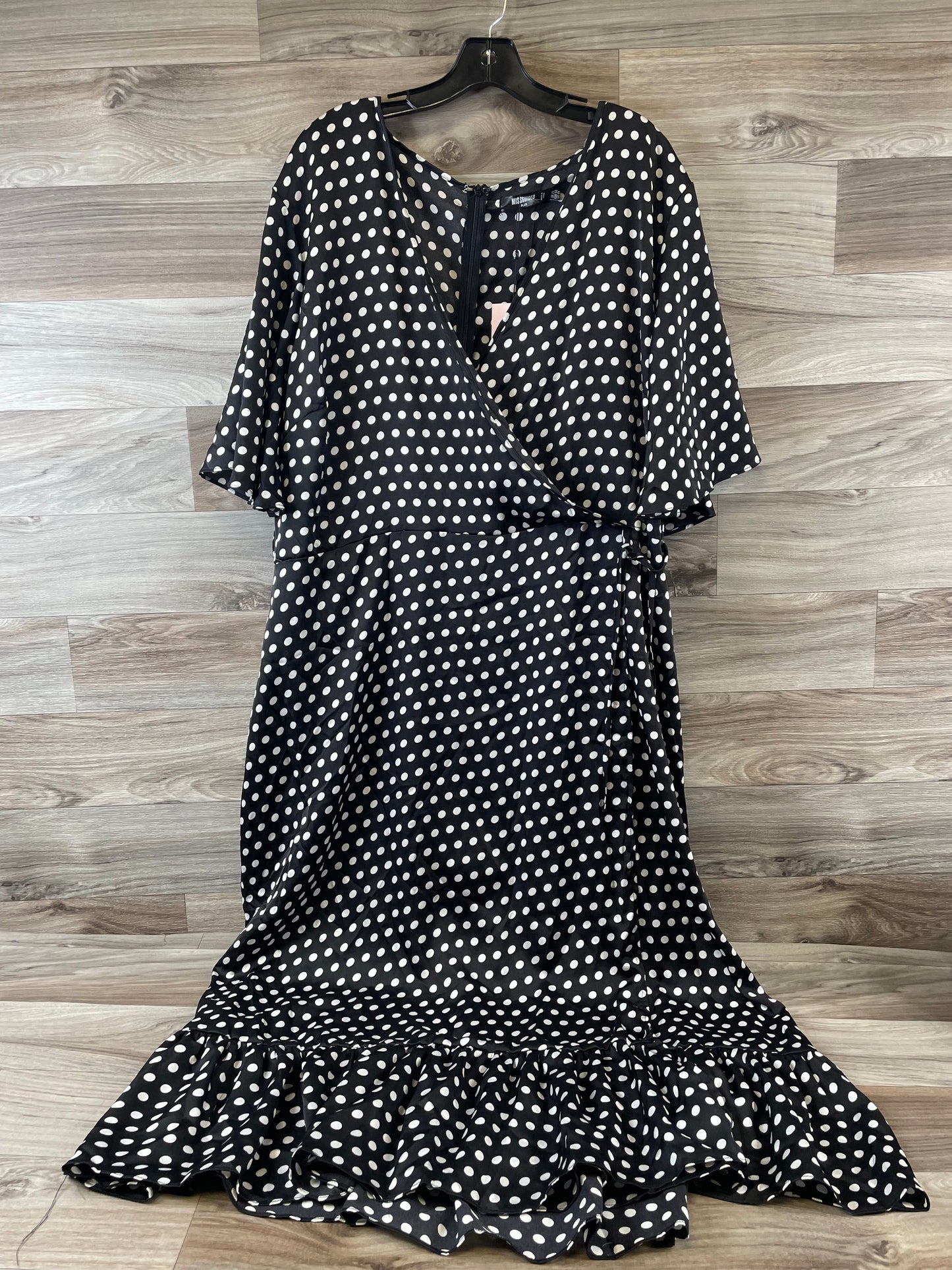 Polkadot Pattern Dress Casual Maxi Missguided, Size 3x