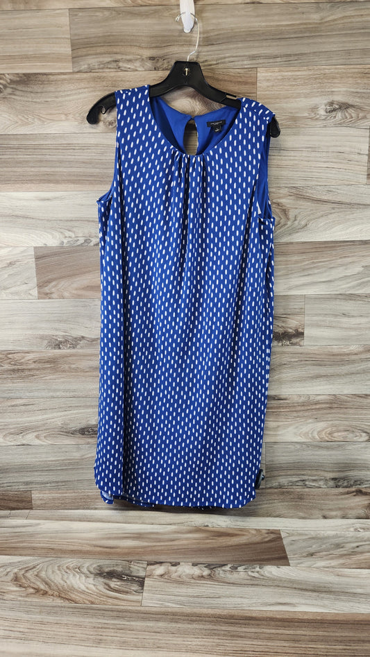 Blue & White Dress Casual Short Ann Taylor, Size L