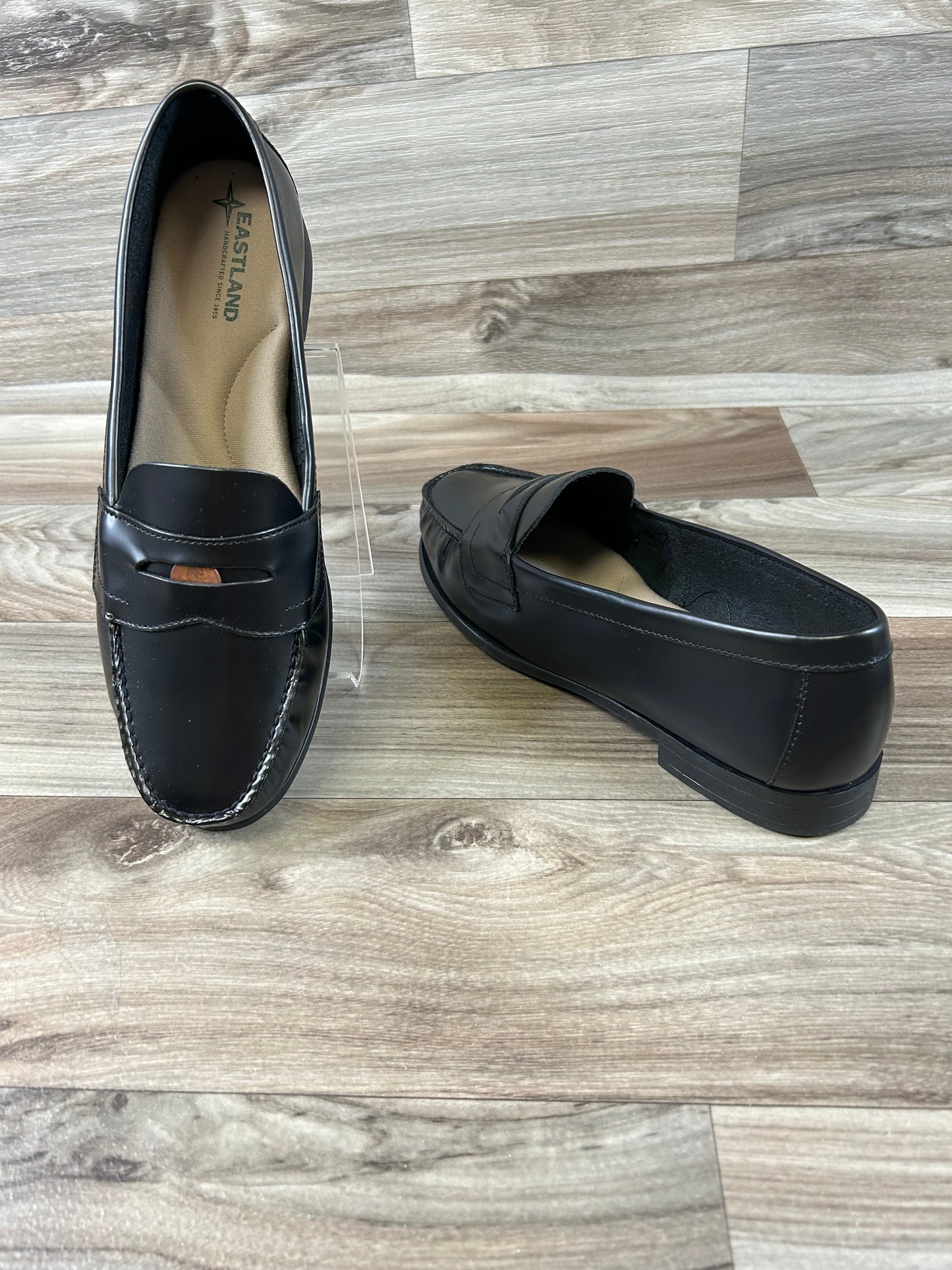 Black Shoes Flats Eastland, Size 11