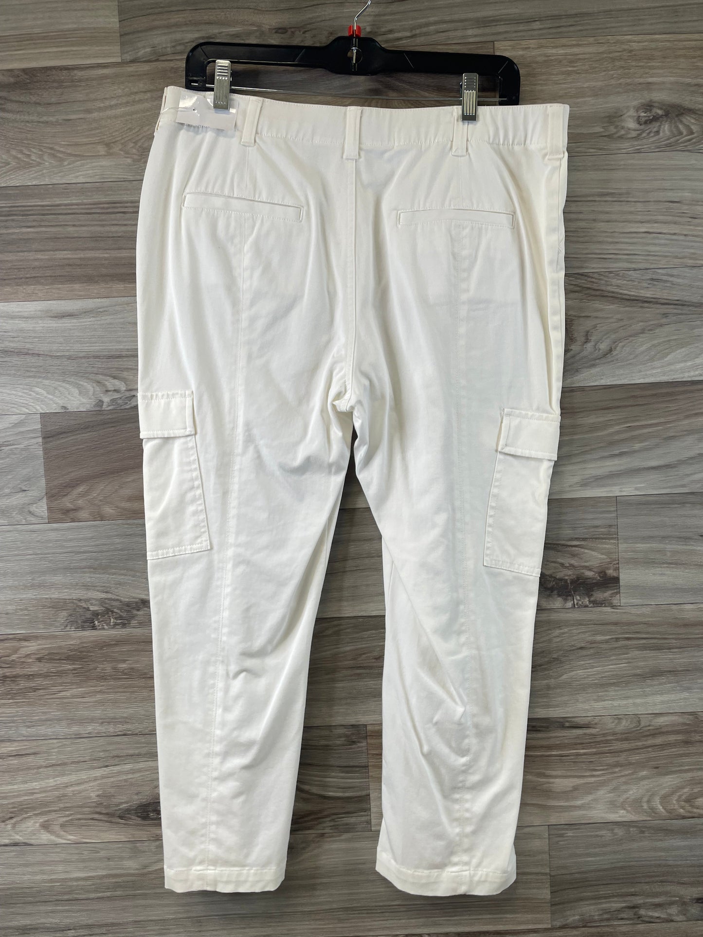 Cream Pants Cargo & Utility Chicos, Size M