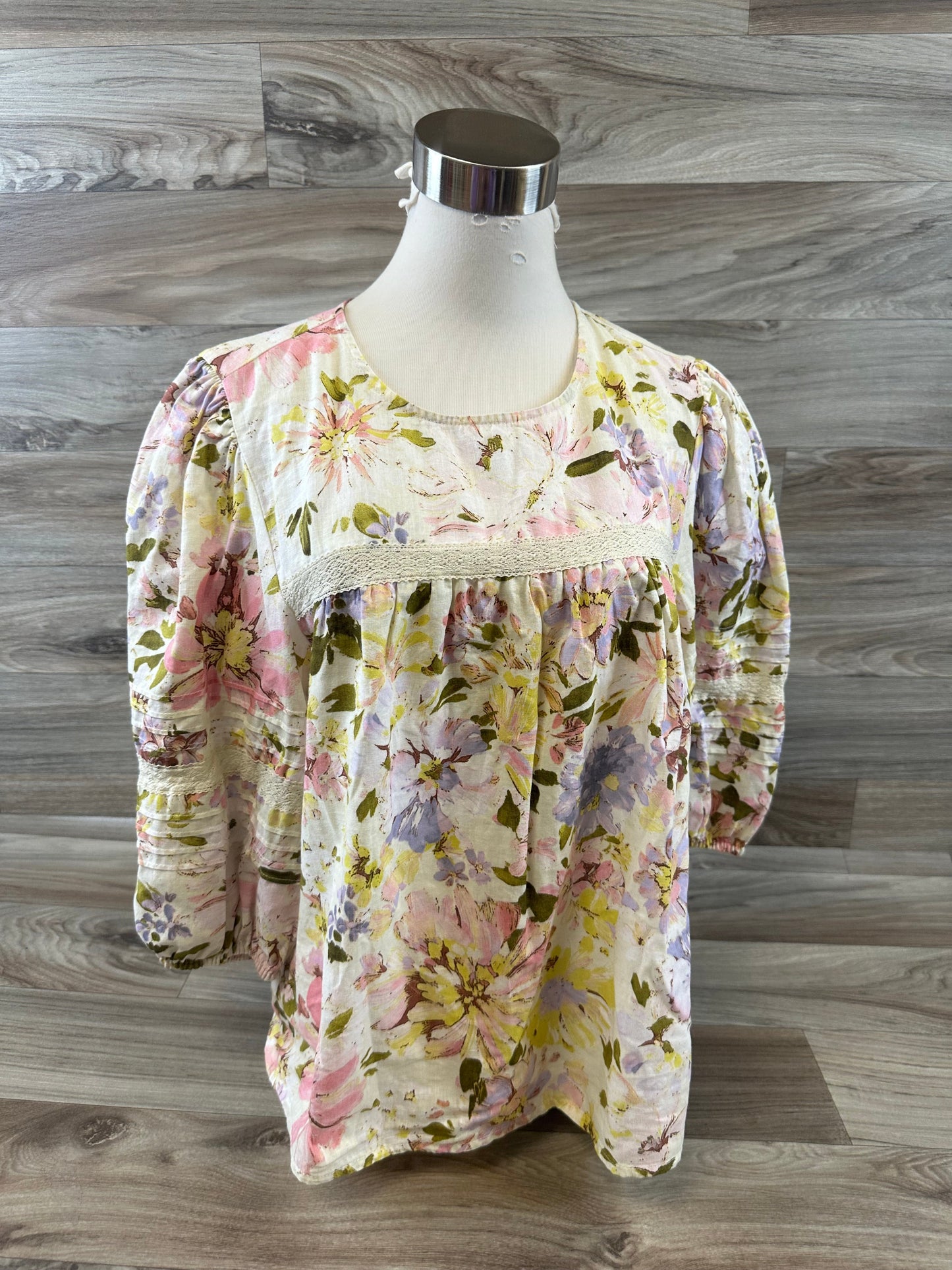 Top Short Sleeve By Sanctuary In Floral Print, Size: M