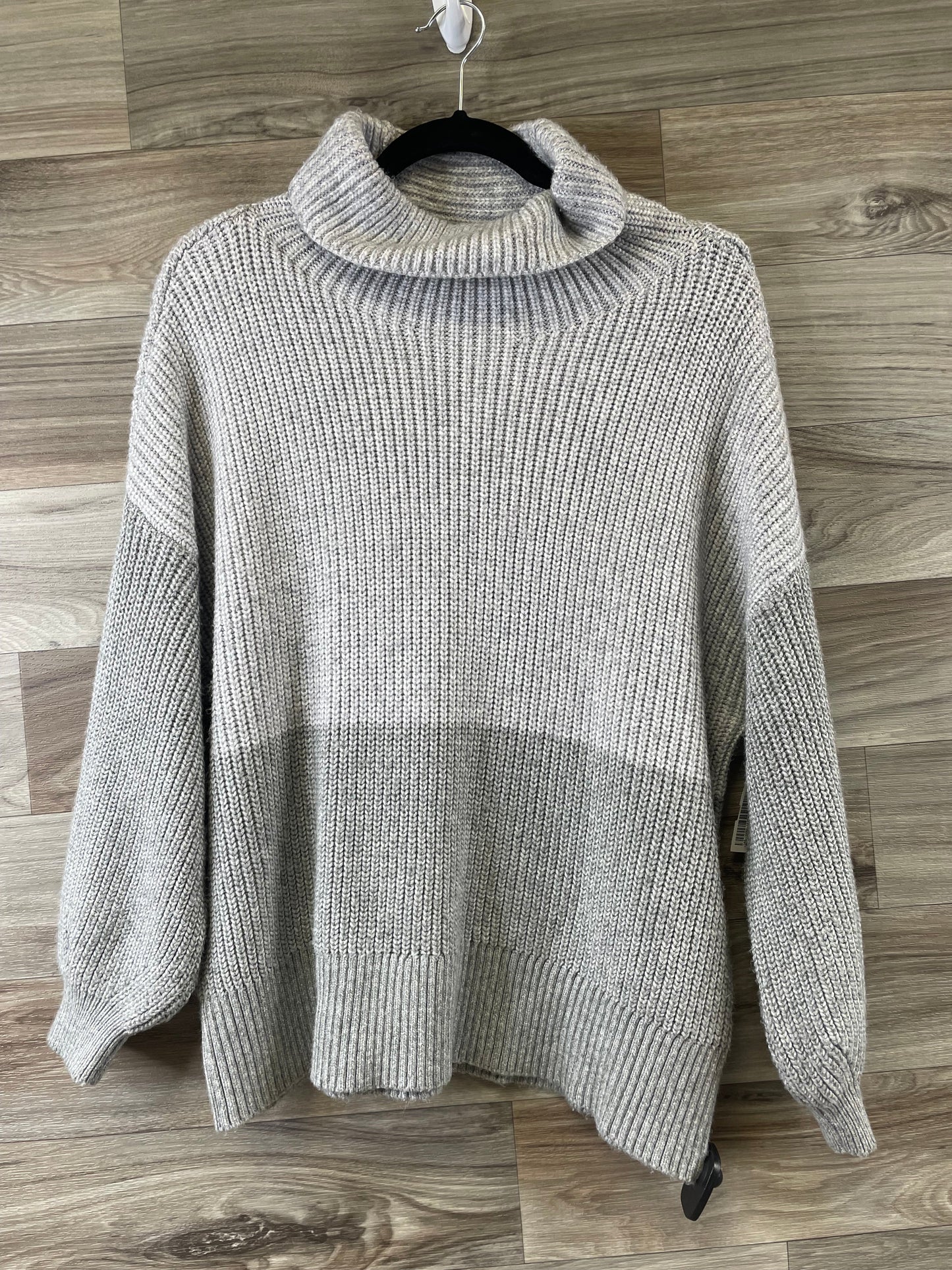 Sweater By American Eagle In Grey, Size: Xs