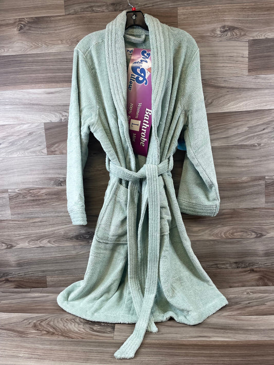 Robe By Clothes Mentor In Green, Size: L