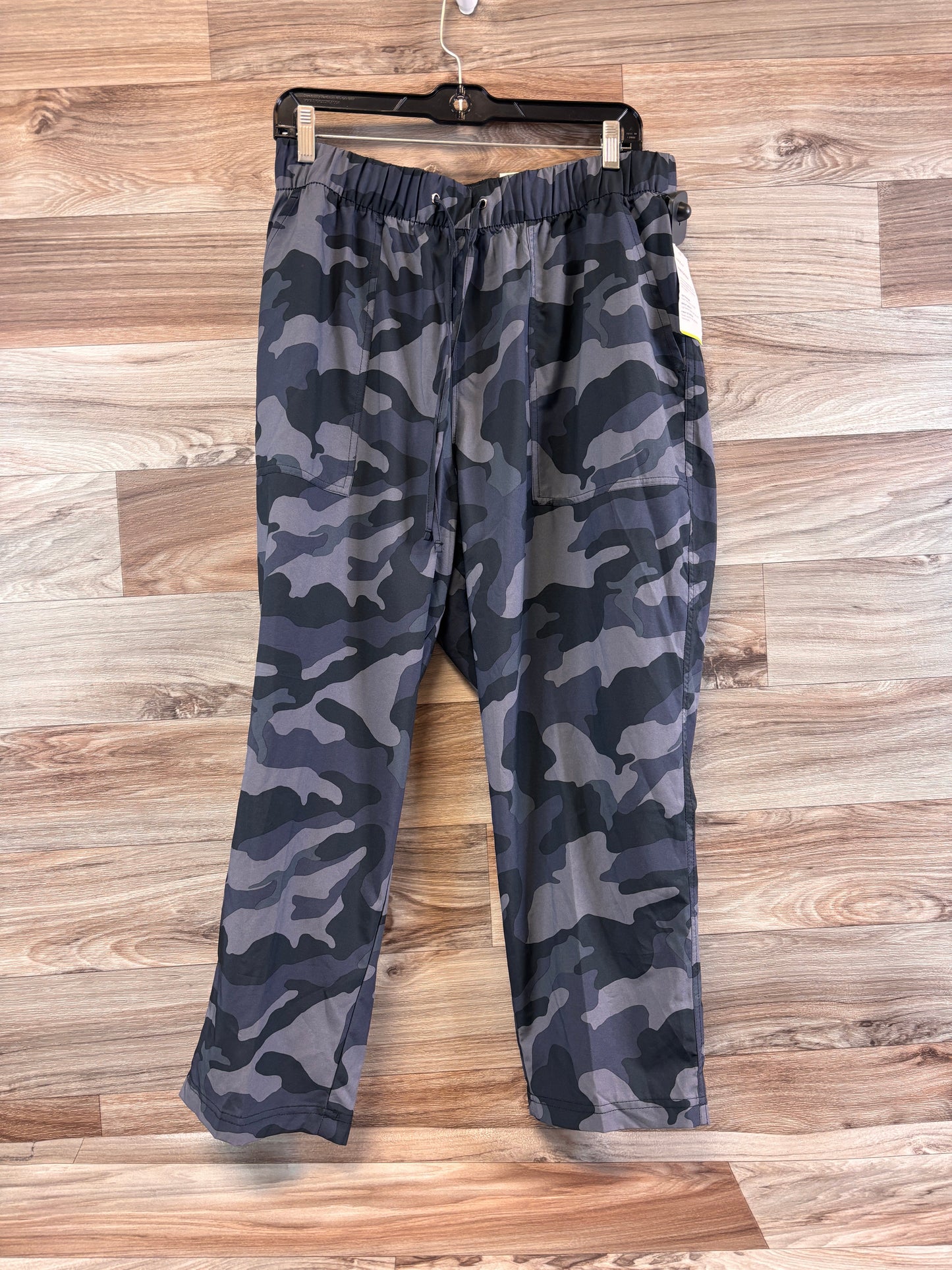 Athletic Pants By Old Navy In Camouflage Print, Size: Xl