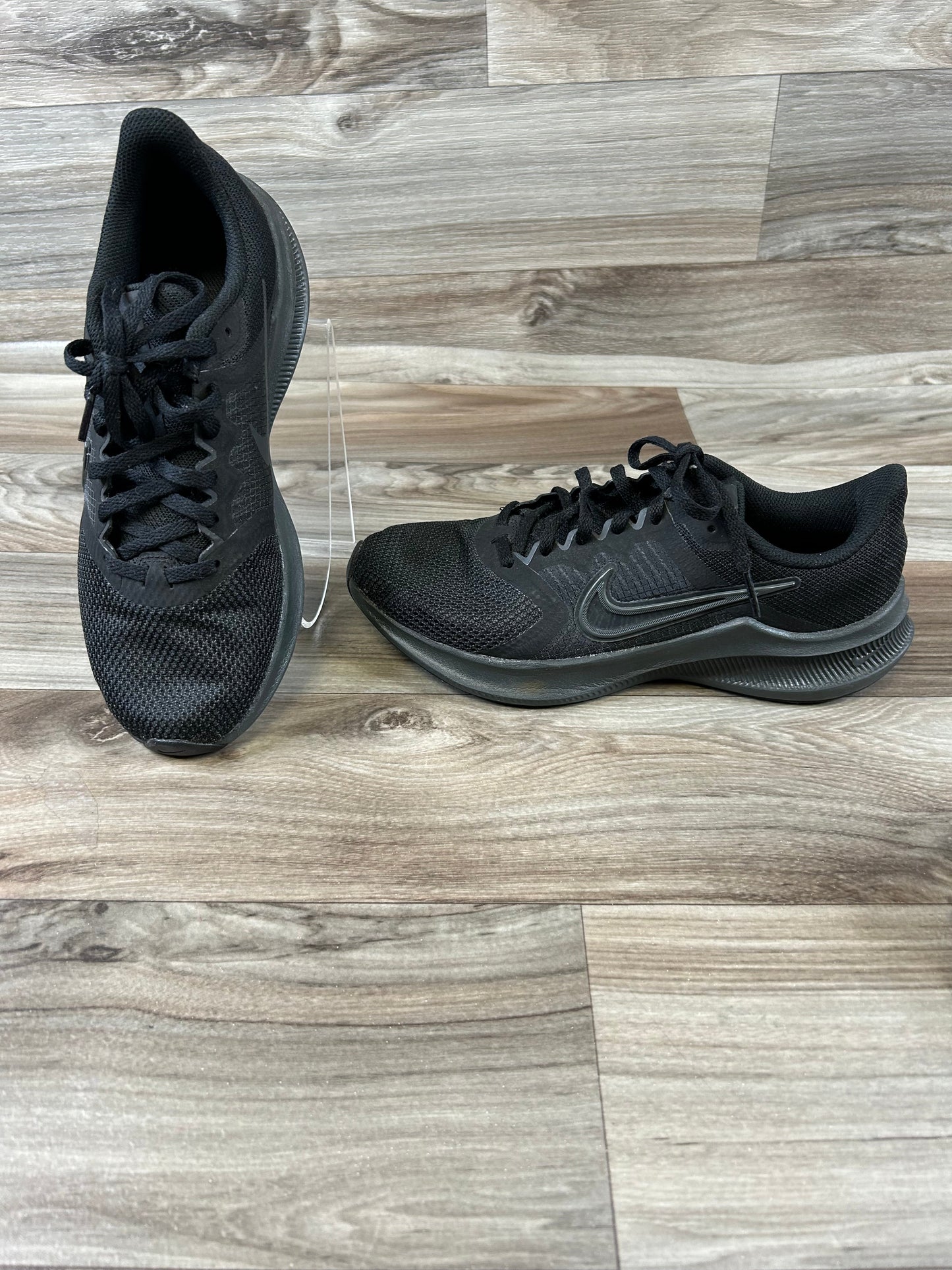 Shoes Sneakers By Nike Apparel In Black, Size: 8.5