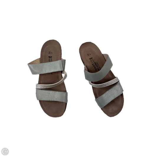 Sandals Flats By Naot In Blue, Size: 7