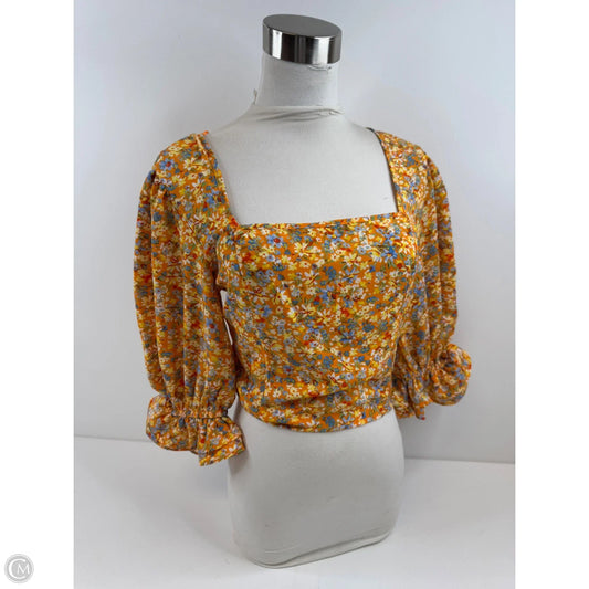 Top Short Sleeve By Clothes Mentor In Blue & Yellow, Size: S