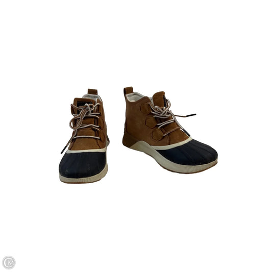 Boots Ankle Flats By Sorel In Black & Tan, Size: 6.5