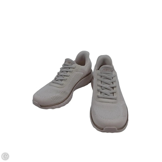 Shoes Sneakers By Skechers In Cream, Size: 6.5
