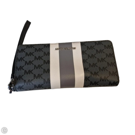 Wristlet Designer By Michael Kors, Size: Medium