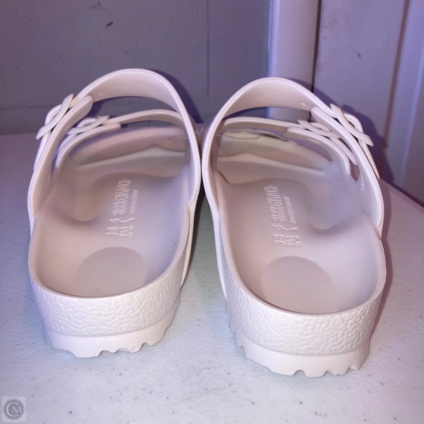 Sandals Flats By Birkenstock In Cream, Size: 7