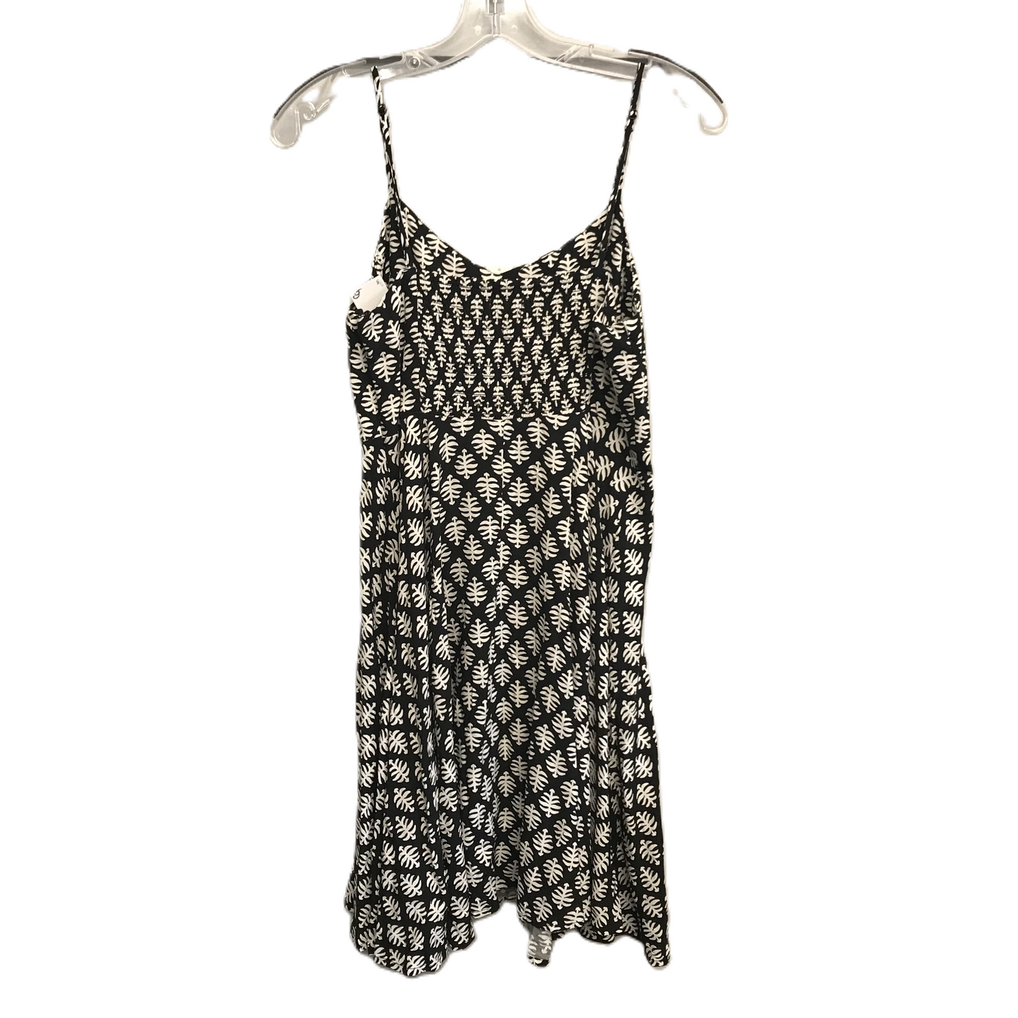 Black & White Dress Casual Short By Old Navy, Size: M