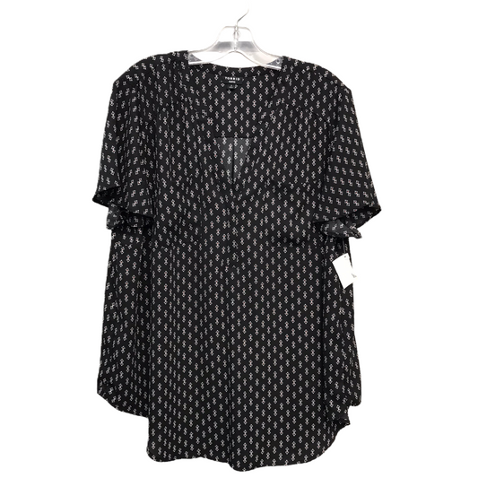 Top Short Sleeve By Torrid In Black & White, Size: 2x