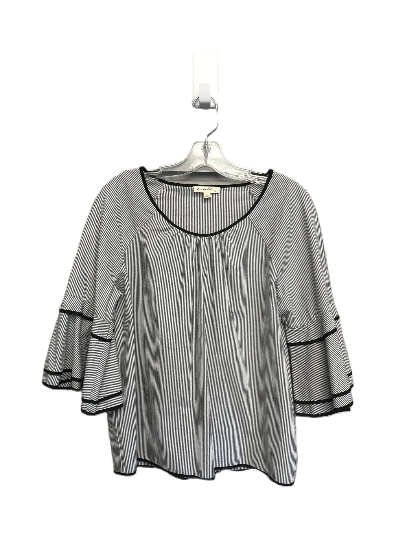 Top Short Sleeve By Jane And Delancey  Size: M