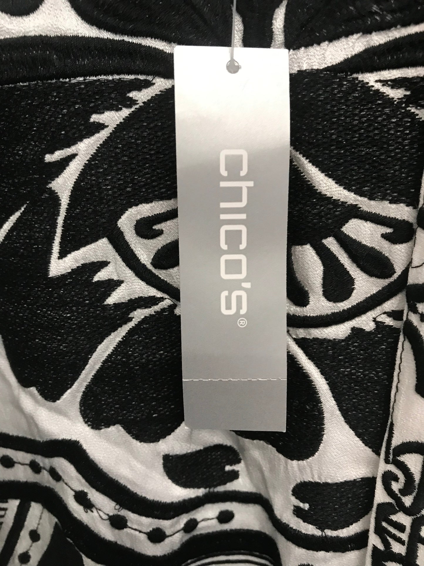 Black & White Shawl By Chicos, Size: L