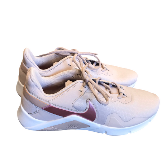 Shoes Athletic By Nike In Mauve, Size: 9.5