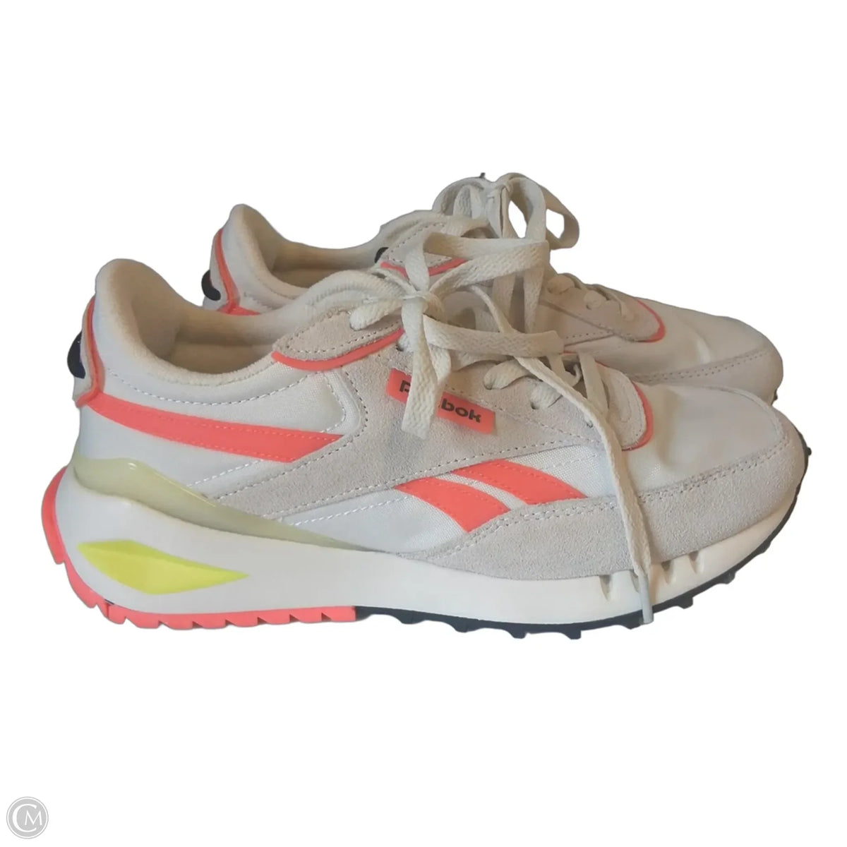 Shoes Athletic By Reebok In Beige, Size: 7.5