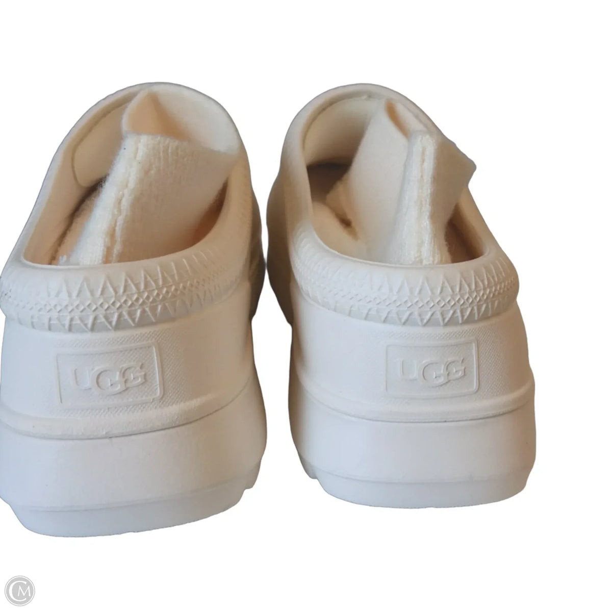 Shoes Designer By Ugg In White, Size: 9.5