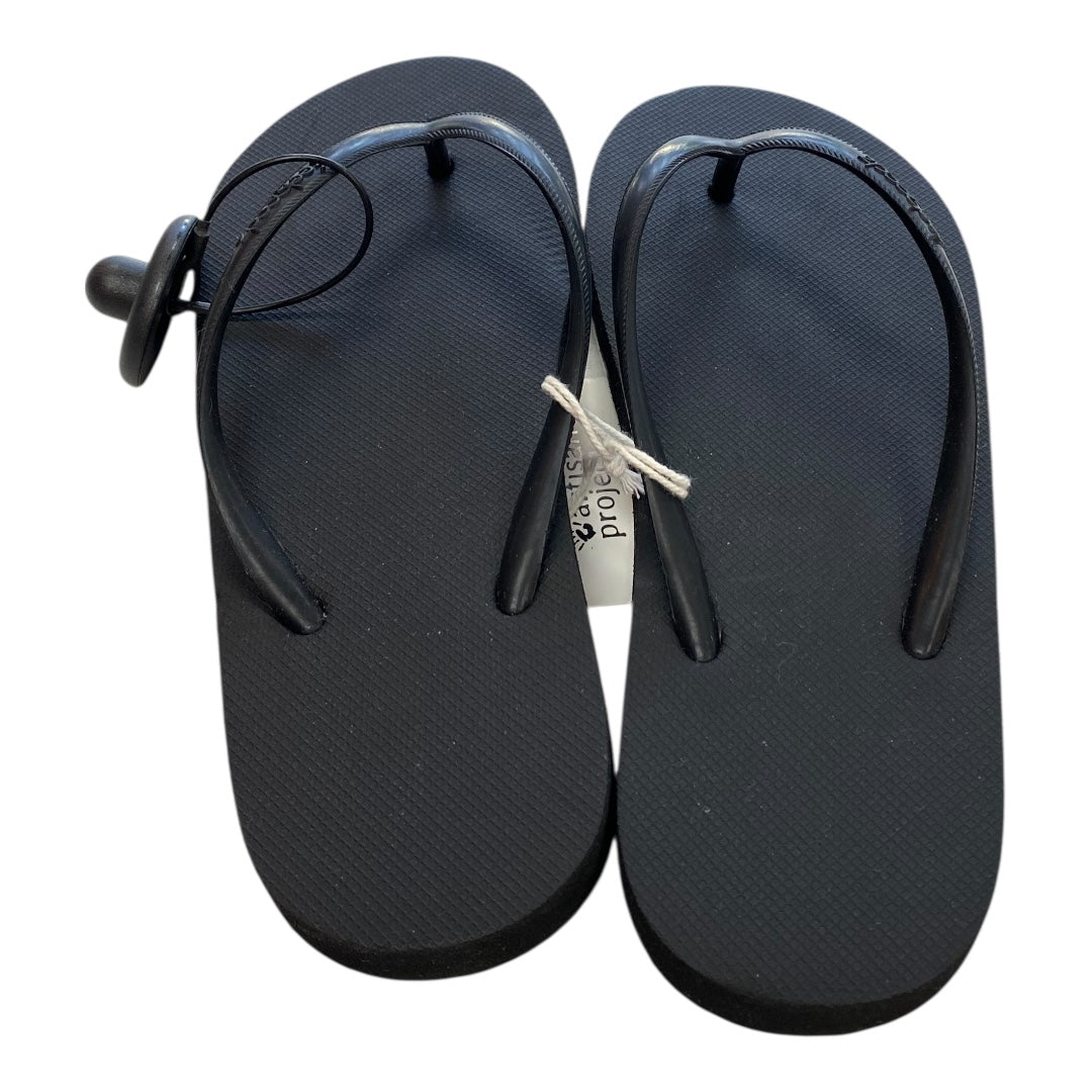 Sandals Flip Flops By Clothes Mentor In Black, Size:6