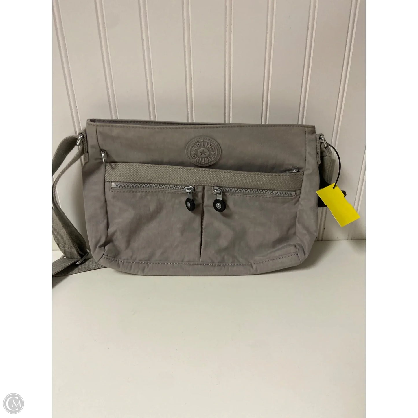 Handbag By Kipling, Size: Medium