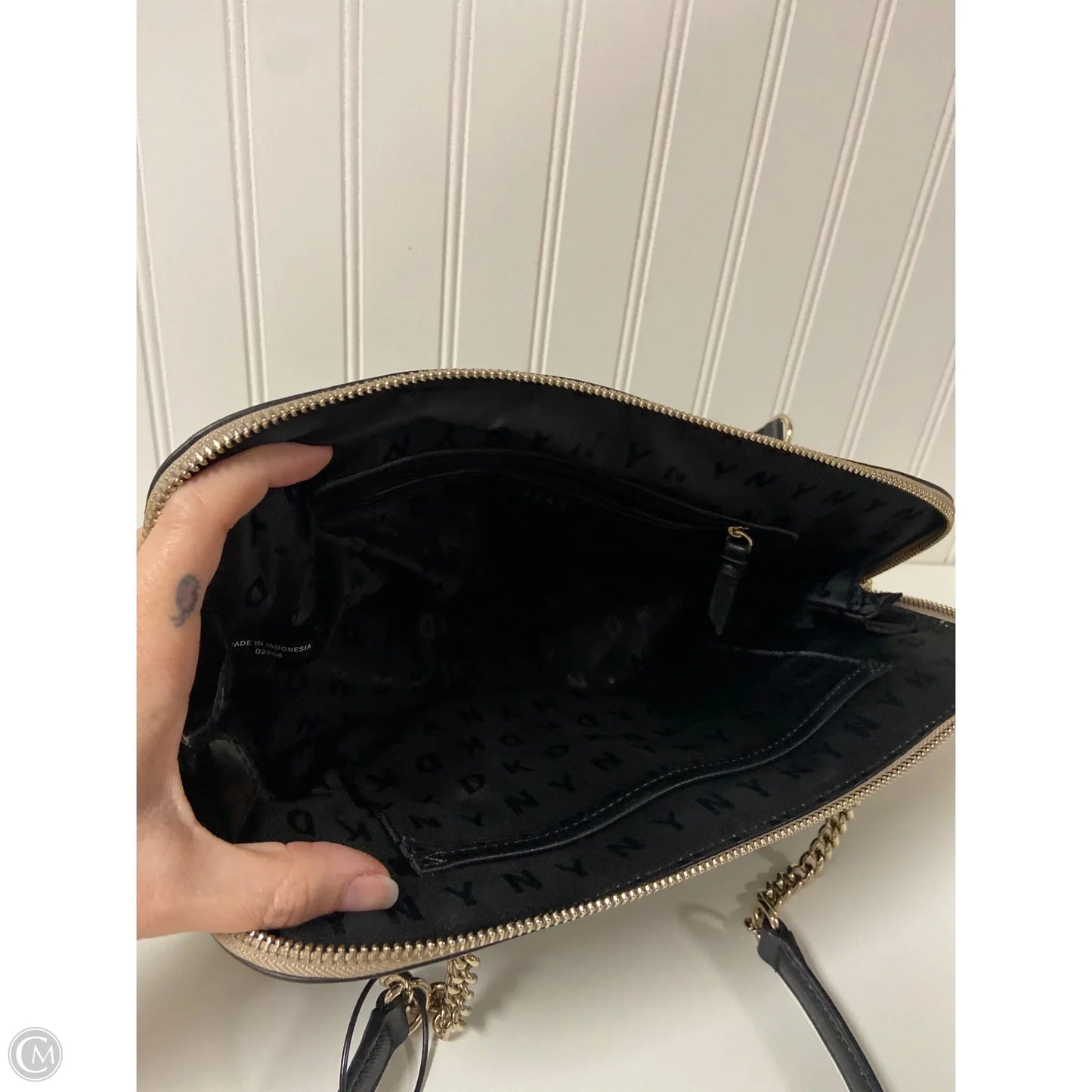 Handbag By Dkny, Size: Medium