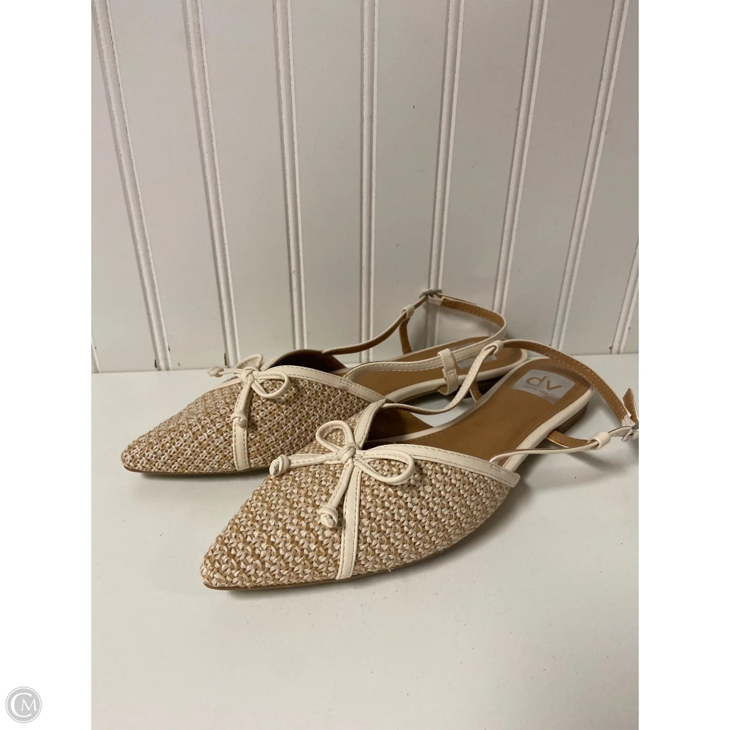 Shoes Flats By Dv In Beige, Size: 8.5