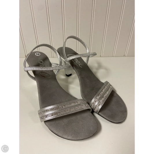 Sandals Heels Block By Clothes Mentor In Silver, Size: 10