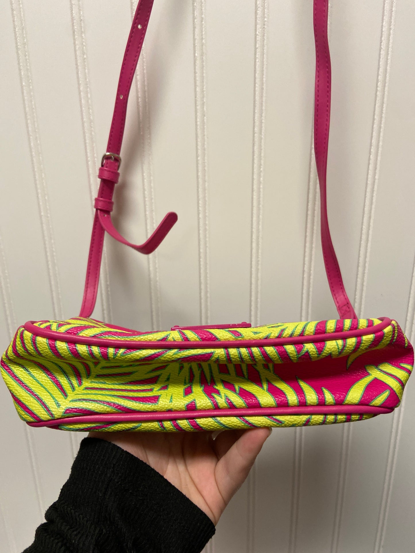 Crossbody By Vera Bradley  Size: Small