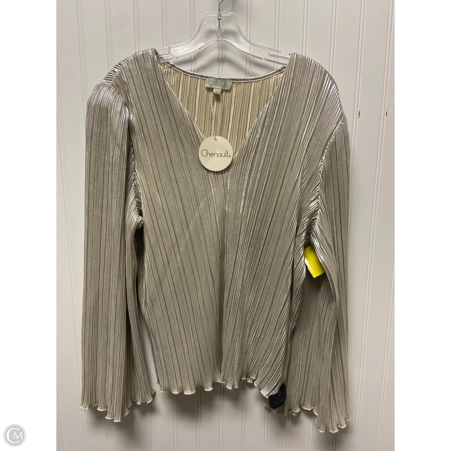 Top Long Sleeve By Chenault In Silver, Size: Xl