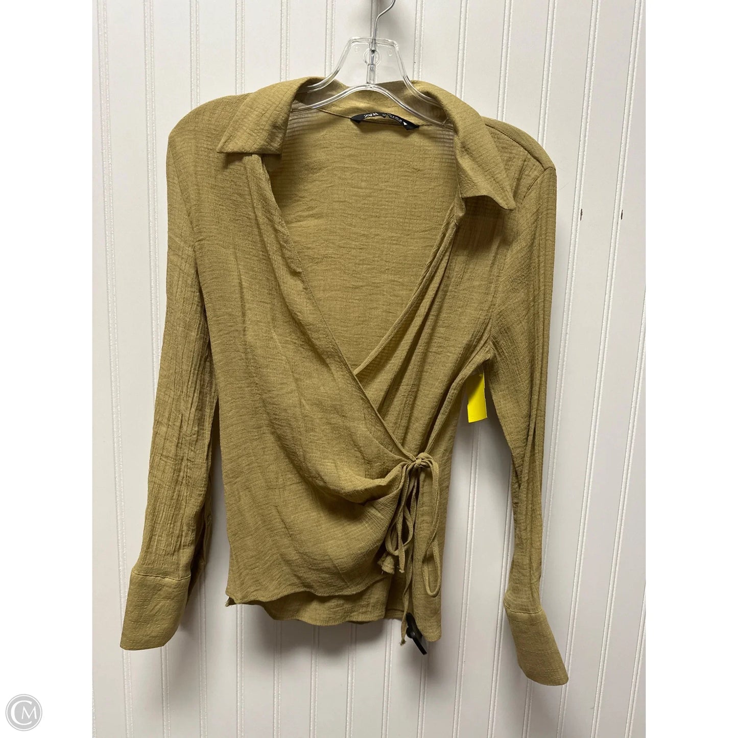 Top Long Sleeve By Zara In Green, Size: S