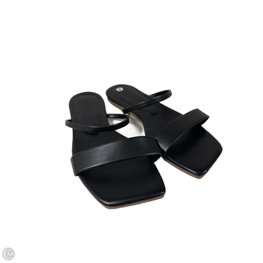 Sandals Flats By Clothes Mentor In Black, Size: 8