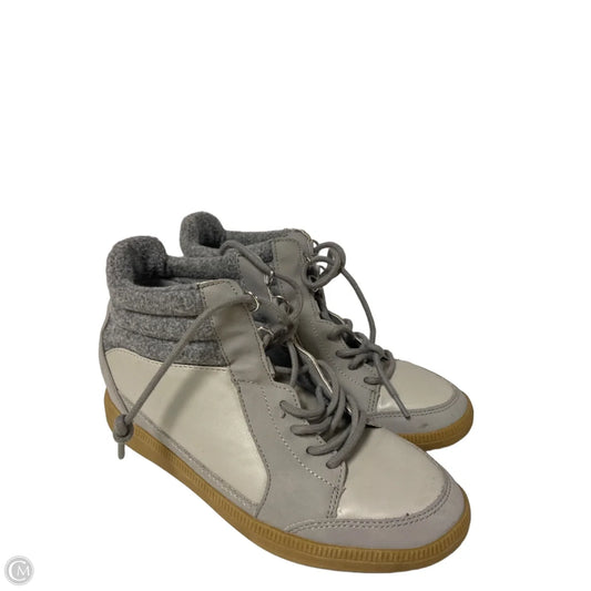 Boots Ankle Flats By Time And Tru In Grey, Size: 7