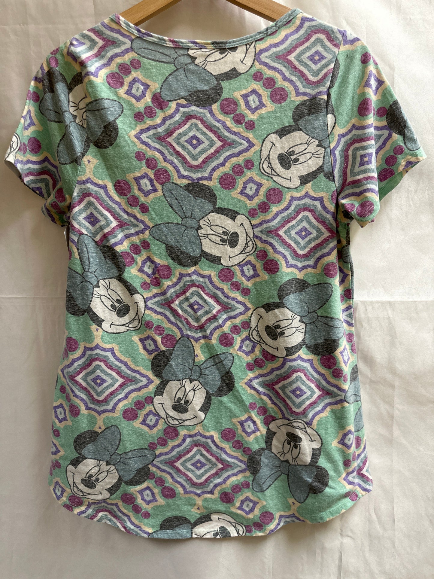 Top Short Sleeve By Lularoe  Size: M